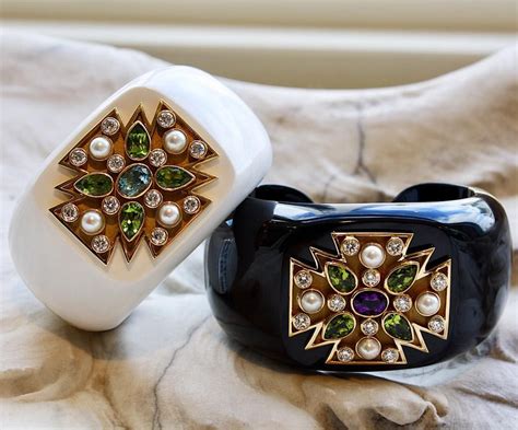 Maltese Cross Cuff – Verdura